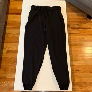 Lululemon black joggers